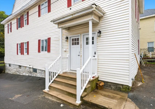 5th image of 113-115 Liberty St, Lowell, MA 01851 | MLS# 73559951