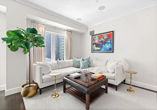 4th image of 778 Boylston St, Boston, MA 02116