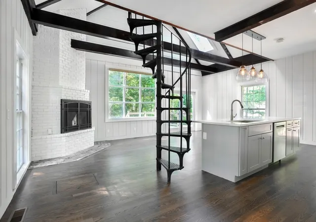 5th image of 100 Old Oaken Bucket Rd, Norwell, MA 02061 | MLS# 73559522