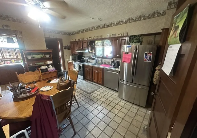Photo 3 of Sale Pending at 400 Jefferson, Salem, MA 01970 | MLS# 73565674 | Listing updated on 2026-09-19