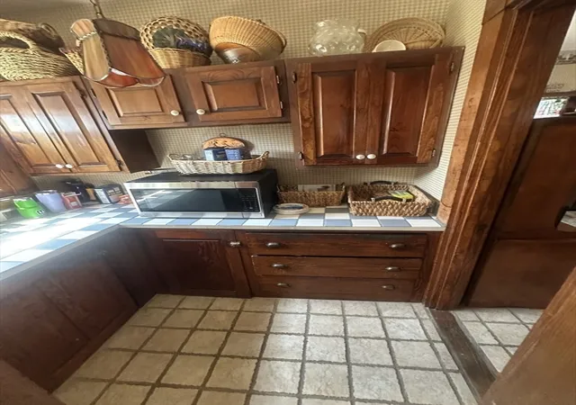 Photo 3 of Sale Pending at 400 Jefferson, Salem, MA 01970 | MLS# 73565674 | Listing updated on 2026-09-19