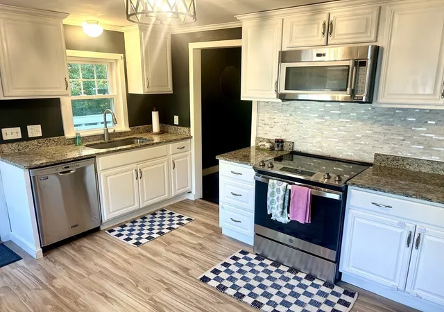 5th image of 17 Cutler St, Medway, MA 02053 | MLS# 73568149