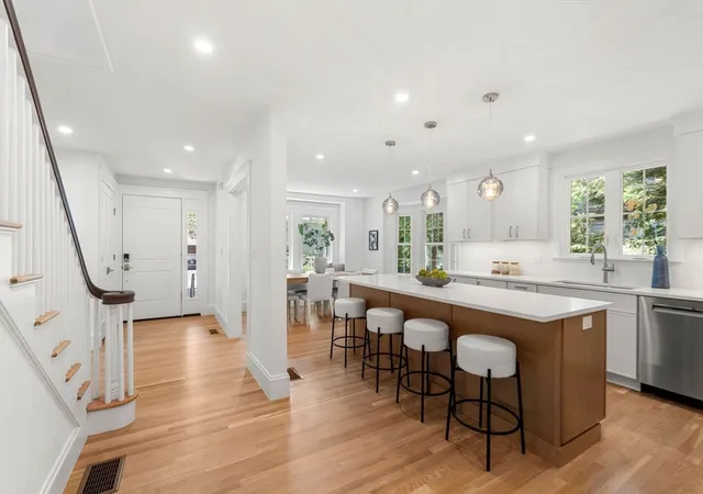 5th image of 9 Cotton Street, Newton, MA 02458 | MLS# 73529495