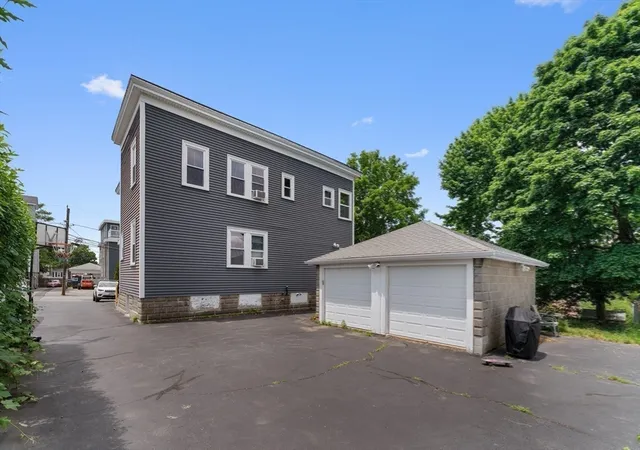 23rd image of 14 Columbia Rd, Wakefield, MA 01880 | MLS# 73536682