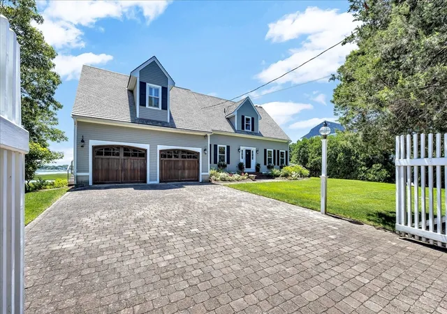 3rd image of 155 Wings Neck Rd, Pocasset, MA 02559 | MLS# 73563878