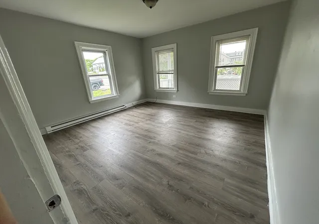 5th image of 89 Mill St, Worcester, MA 01603 | MLS# 73562008