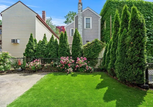 Listing Photo 2 - Condo for sale in building located at 11 8th St, Cambridge, MA 02141