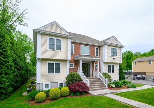 Homes for sale in Abington, MA | 154 Bedford St, Abington, MA 02351 | MLS# 73539334