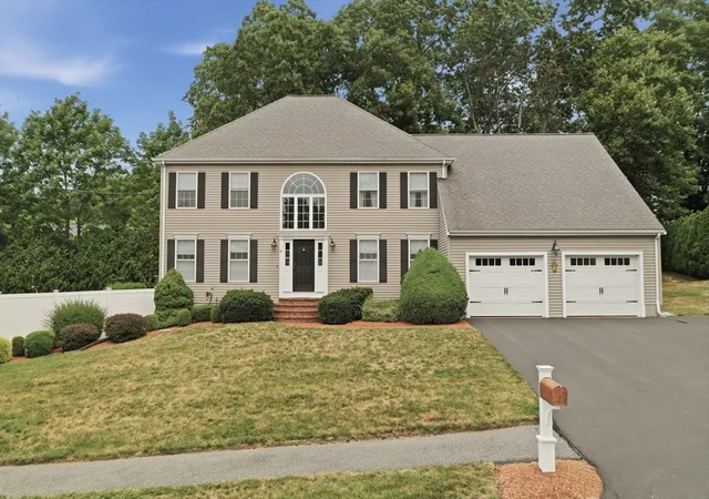 1st image of 4 Frank Dr, Milford, MA 01757 | MLS# 73549670