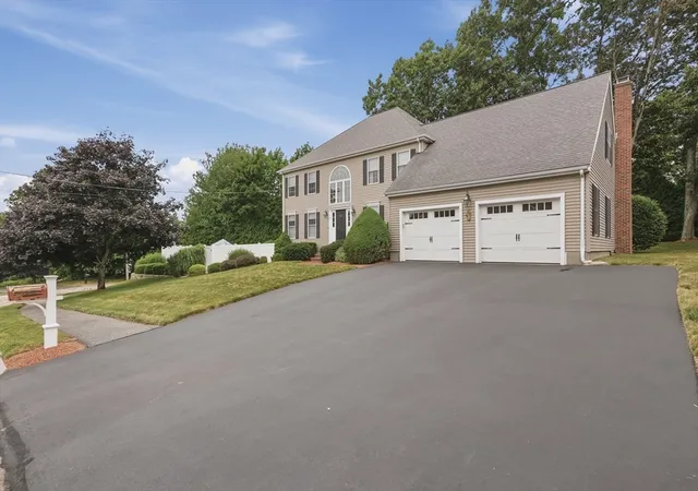 2nd image of 4 Frank Dr, Milford, MA 01757 | MLS# 73549670