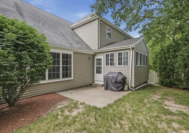 4th image of 4 Frank Dr, Milford, MA 01757 | MLS# 73549670