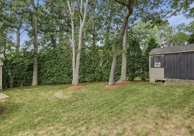 5th image of 4 Frank Dr, Milford, MA 01757 | MLS# 73549670