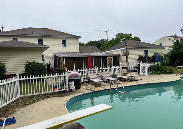 Photo 3 of Sale Pending at 36 Duxbury St, Providence, RI 02909 | MLS# 73540013 | Listing updated on 2026-10-02