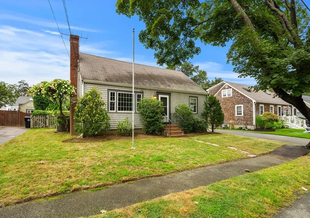 Photo 3 of Sale Pending at 18 Iverson Rd, Beverly, MA 01915 | MLS# 73568167 | Listing updated on 2026-09-16