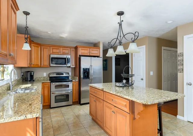Homes for sale in Rutland, MA | 248 Pleasantdale Road, Rutland, MA 01543 | MLS# 73539074