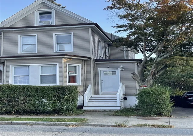 3rd image of 398 Union St, New Bedford, MA 02740 | MLS# 73529683