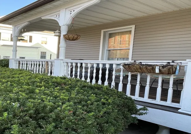 5th image of 398 Union St, New Bedford, MA 02740 | MLS# 73529683