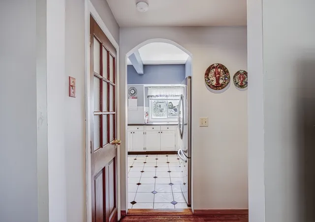 5th image of 188 Washington St, New Bedford, MA 02740 | MLS# 73523578