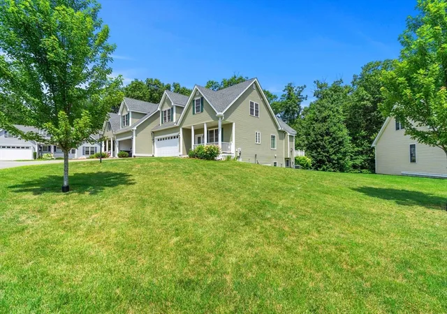 31st image of 72 D Hummingbird Ln #72D, Groton, MA 01450 | MLS# 73553194