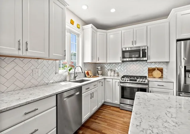 3rd image of 72-D Hummingbird Ln #72D, Groton, MA 01450 | MLS# 73553194