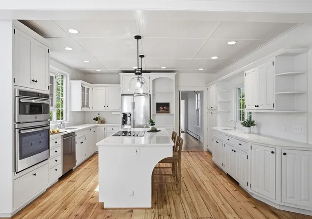 2nd image of 362 King St, Littleton, MA 01460 | MLS# 73510899