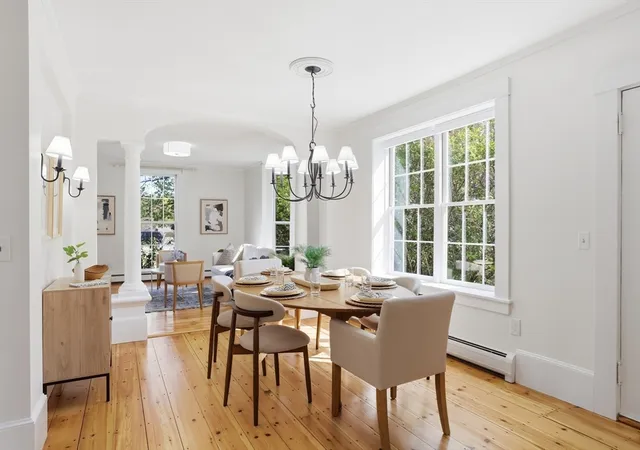 4th image of 362 King St, Littleton, MA 01460 | MLS# 73510899