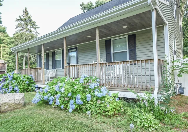3rd image of 150 Hathaway Road, Acushnet, MA 02743 | MLS# 73548778