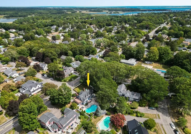 2nd image of 43 Ferry Rd, Newburyport, MA 01950 | MLS# 73424092