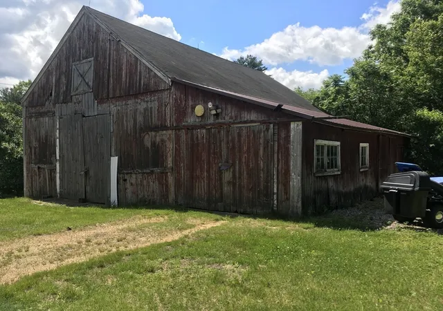 Homes for sale in Sturbridge, MA | 62 River Rd, Sturbridge, MA 01566 | MLS# 73535481