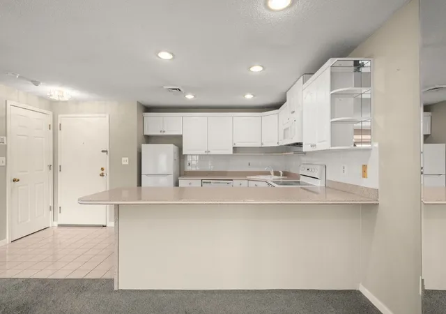 3rd image of 59 Vly, Medford, MA 02155