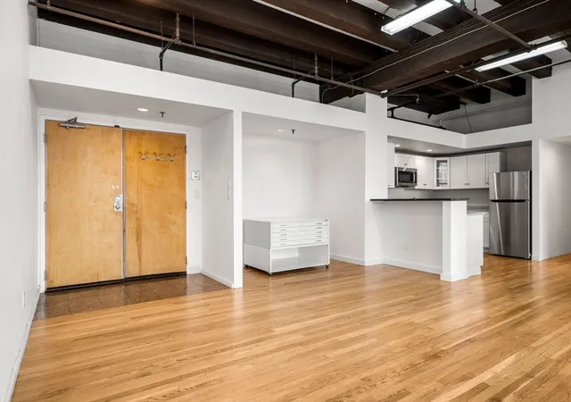 4th image of 259 A St, Boston, MA 02210