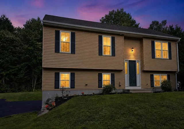 2nd image of 453 Howe Street, East Brookfield, MA 01515 | MLS# 73557681