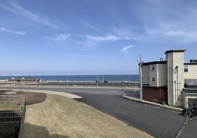 Homes for sale in Hull, MA | 9 Park Ave, Hull, MA 02045 | Houzeo