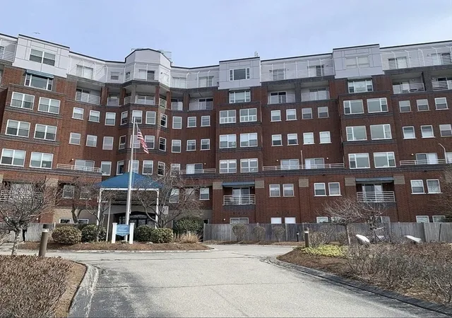 Homes for sale in Hull, MA | 9 Park Ave #202, Hull, MA 02045 | MLS# 73485789