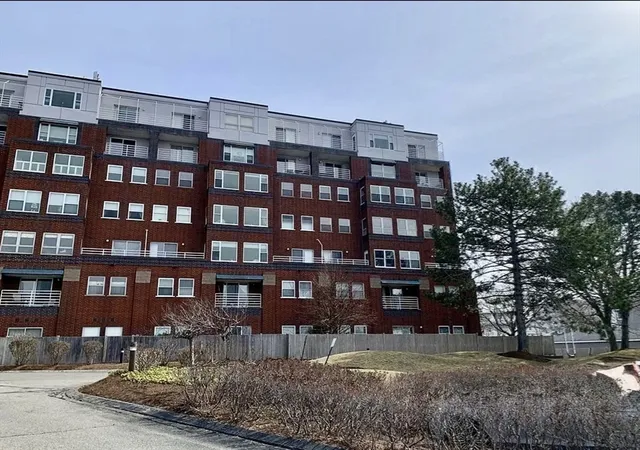 Homes for sale in Hull, MA | 9 Park Ave #202, Hull, MA 02045 | MLS# 73485789