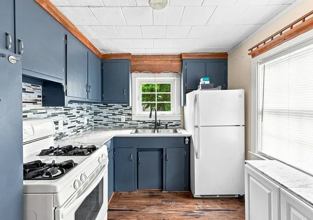 Photo 4 of Sale Pending at 56 Hacker St, Fairhaven, MA 02719 | MLS# 73565997 | Listing updated on 2026-09-03