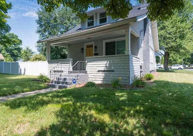 Homes for sale in Springfield, MA | 170 Plumtree Rd, Springfield, MA 01118 | MLS# 73483452