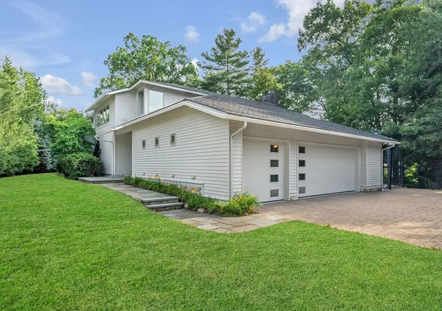 Photo 2 of Single family home for sale at 28 Kesseler Way, Chestnut Hill, MA 02467 | MLS# 73543931 | Listing updated on 2026-08-30