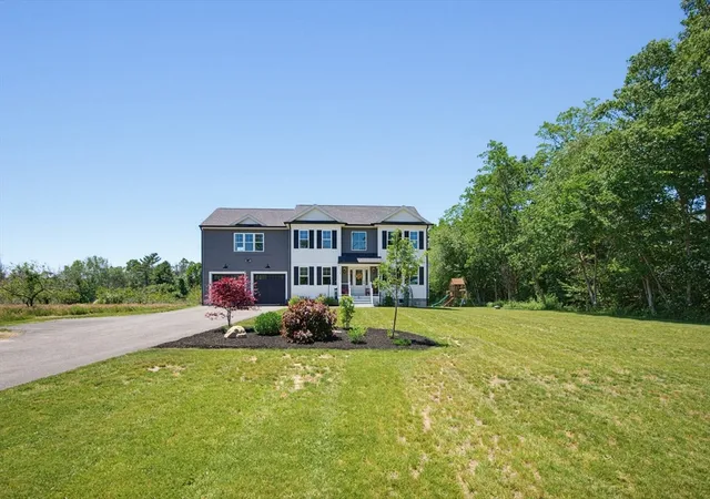 4th image of 1479 Main St, Acushnet, MA 02743 | MLS# 73533709