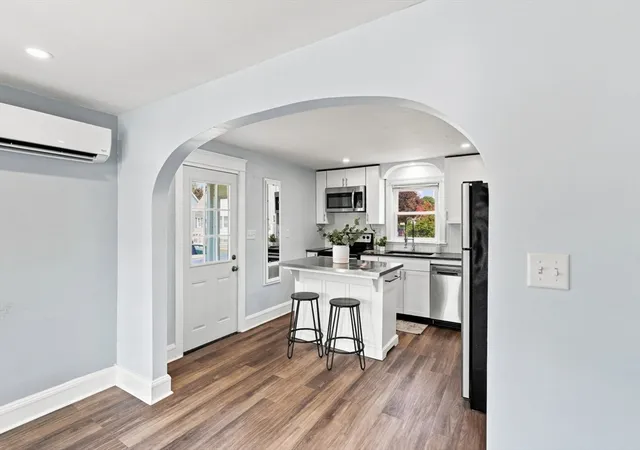 3rd image of 337 Wilbur, Swansea, MA 02777 | MLS# 73565474