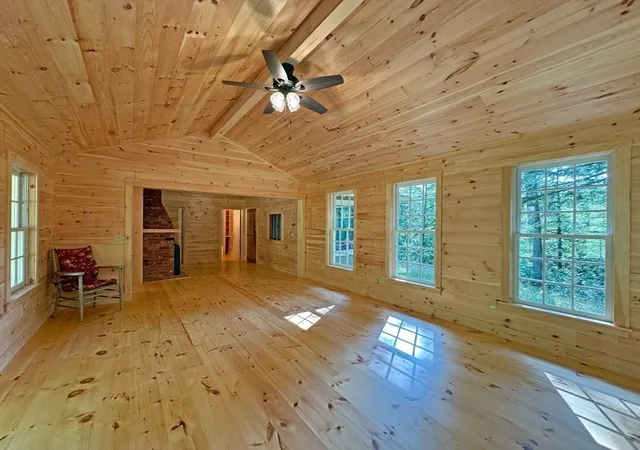 Homes for sale in Northfield, MA | 14 Wood Way, Northfield, MA 01360 | MLS# 73377205