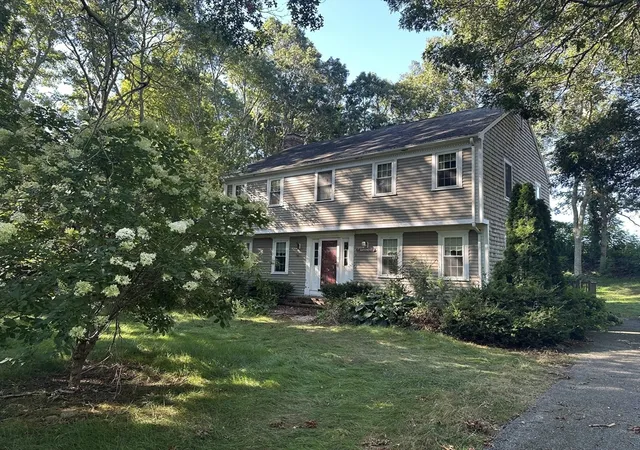 2nd image of 8 Deep Wood Dr, Sandwich, MA 02563 | MLS# 73568489