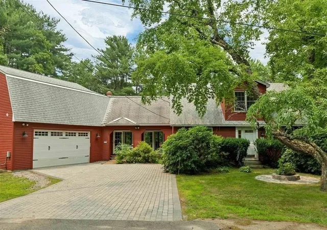 1st image of 4 Highland Ave, Goffstown, NH 03045 | MLS# 73563870
