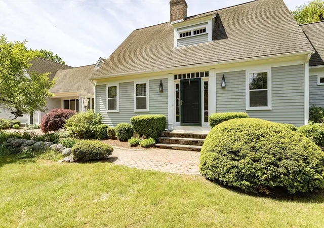 2nd image of 26 Stetson Shrine Ln, Norwell, MA 02061 | MLS# 73535829