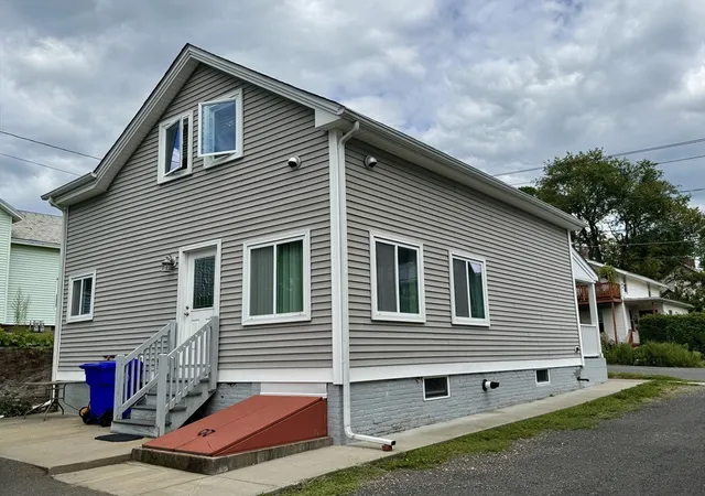 28th image of 104 Davis Street, Greenfield, MA 01301 | MLS# 73567631