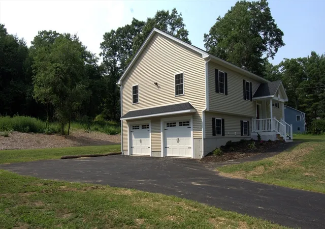 Photo 3 of Single family home for sale at 95 Af Putnam, Charlton, MA 01507 | MLS# 73551722 | Listing updated on 2026-09-13