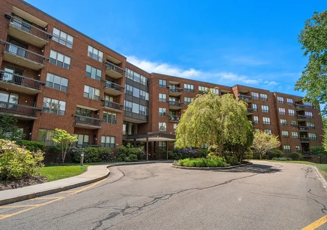 1st image of 210 Nahanton St #219, Newton Center, MA 02459 | MLS# 73529571