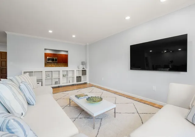 4th image of 210 Nahanton St #219, Newton Center, MA 02459 | MLS# 73529571