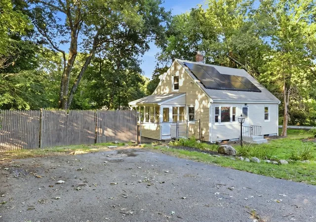 Photo 3 of Single family home for sale at 28 Mulberry Ln, Ashland, MA 01721 | MLS# 73569189 | Listing updated on 2026-09-17