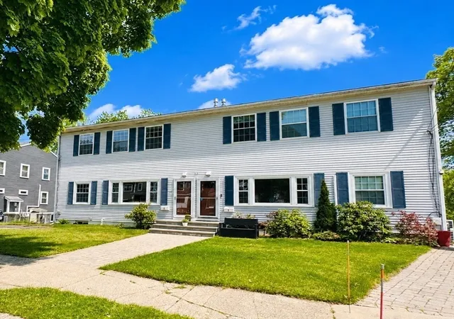 1st image of 11 Hargrave Cir #B, Newton Highlands, MA 02461 | MLS# 73526210